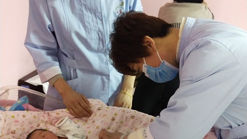 小标题：月子中心与月嫂的起源与发展